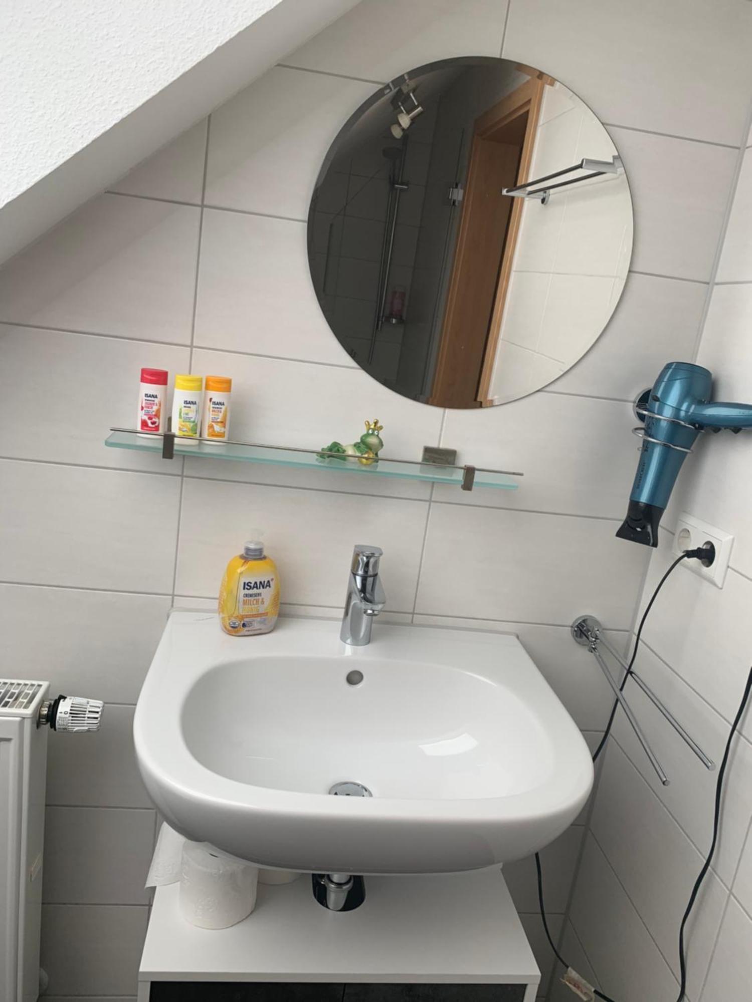 Gaeste-Appartement-Kirsammer Eningen unter Achalm Luaran gambar