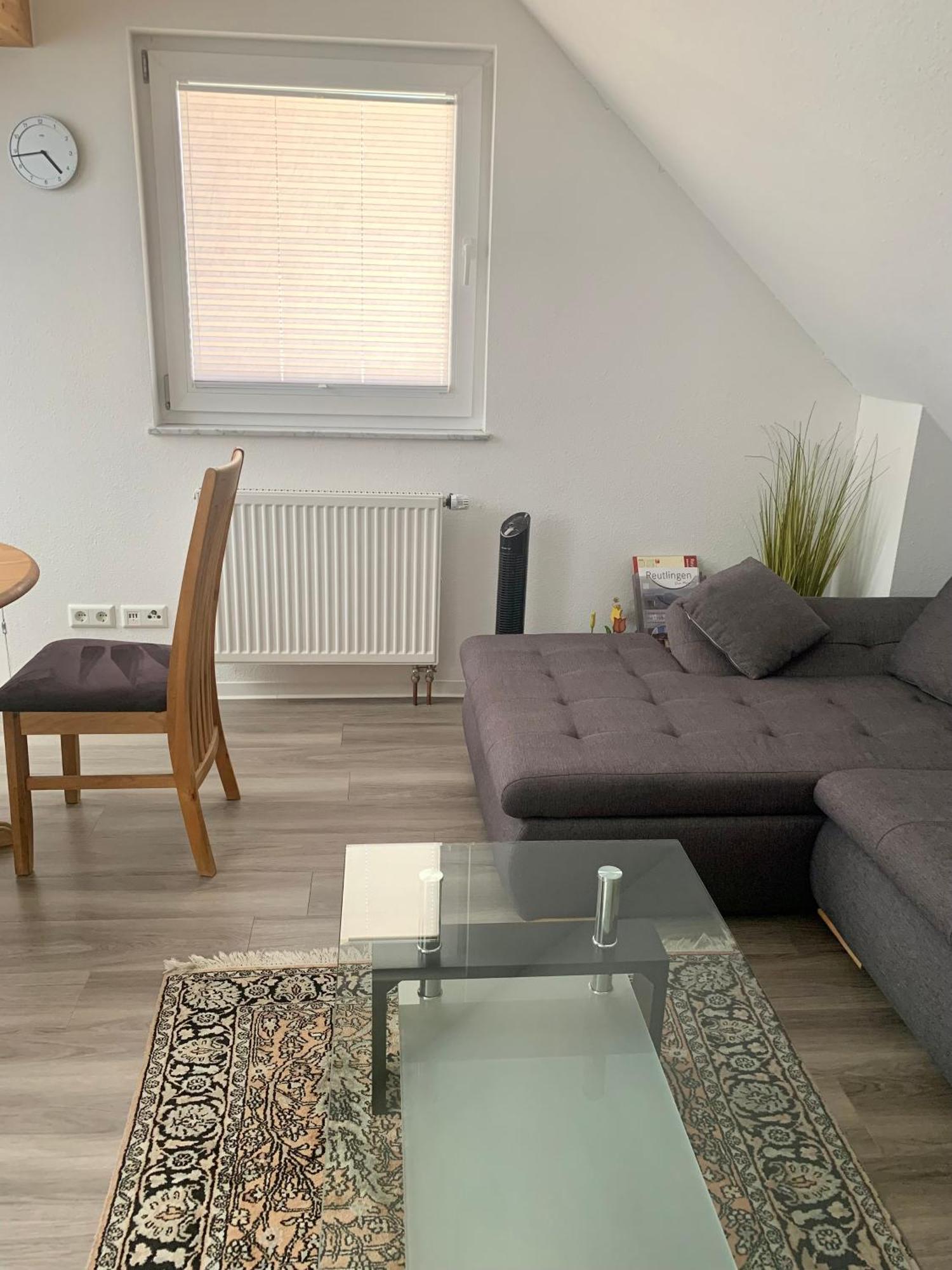 Gaeste-Appartement-Kirsammer Eningen unter Achalm Luaran gambar