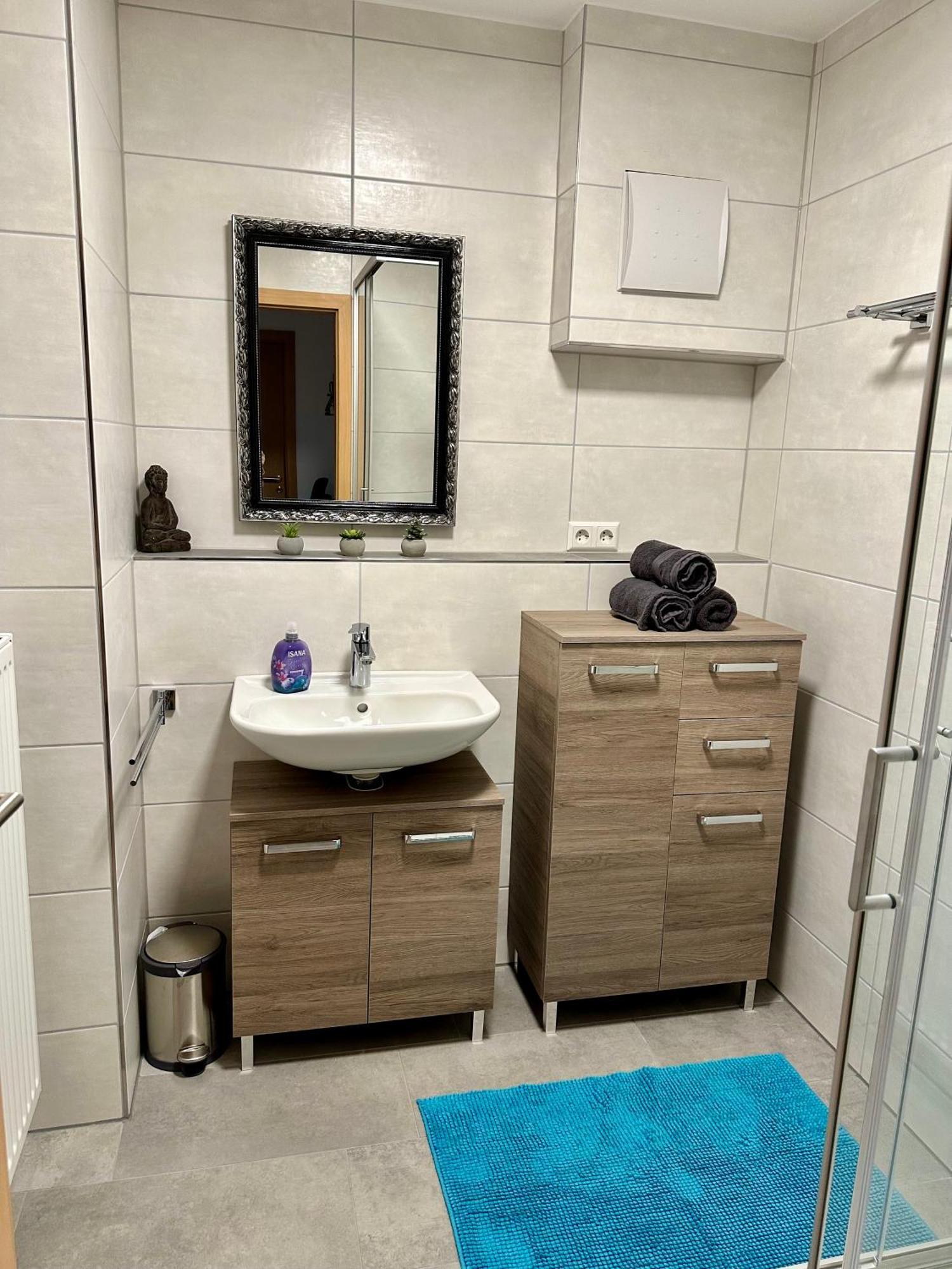 Gaeste-Appartement-Kirsammer Eningen unter Achalm Luaran gambar