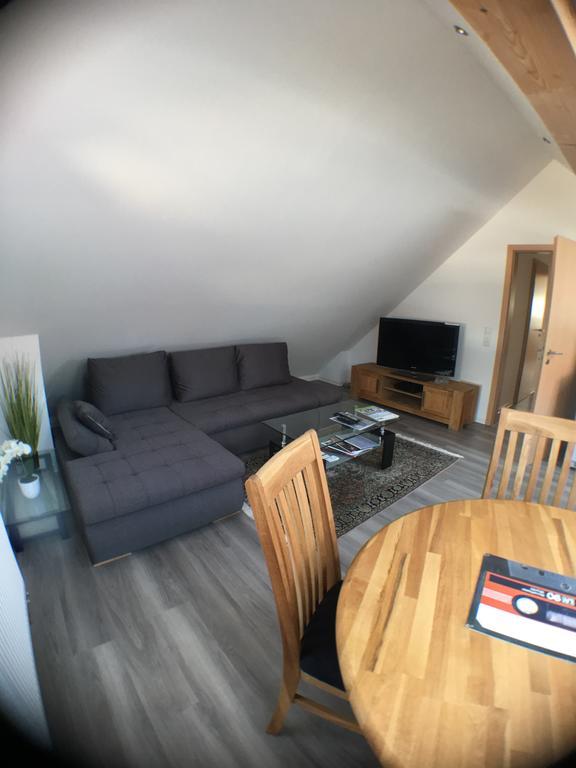 Gaeste-Appartement-Kirsammer Eningen unter Achalm Luaran gambar